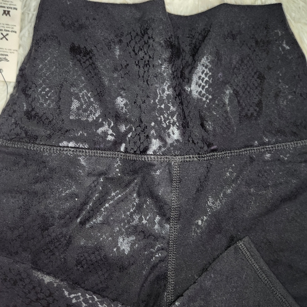 NWT High Waisted Ankle Leggings S - Picture 6 of 6